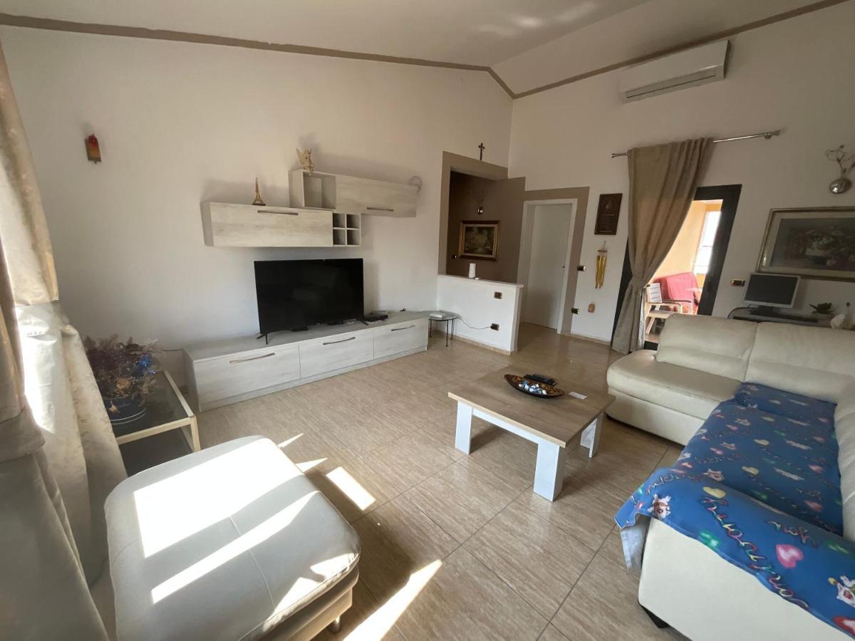 Italian Style Apartment Durres Bagian luar foto