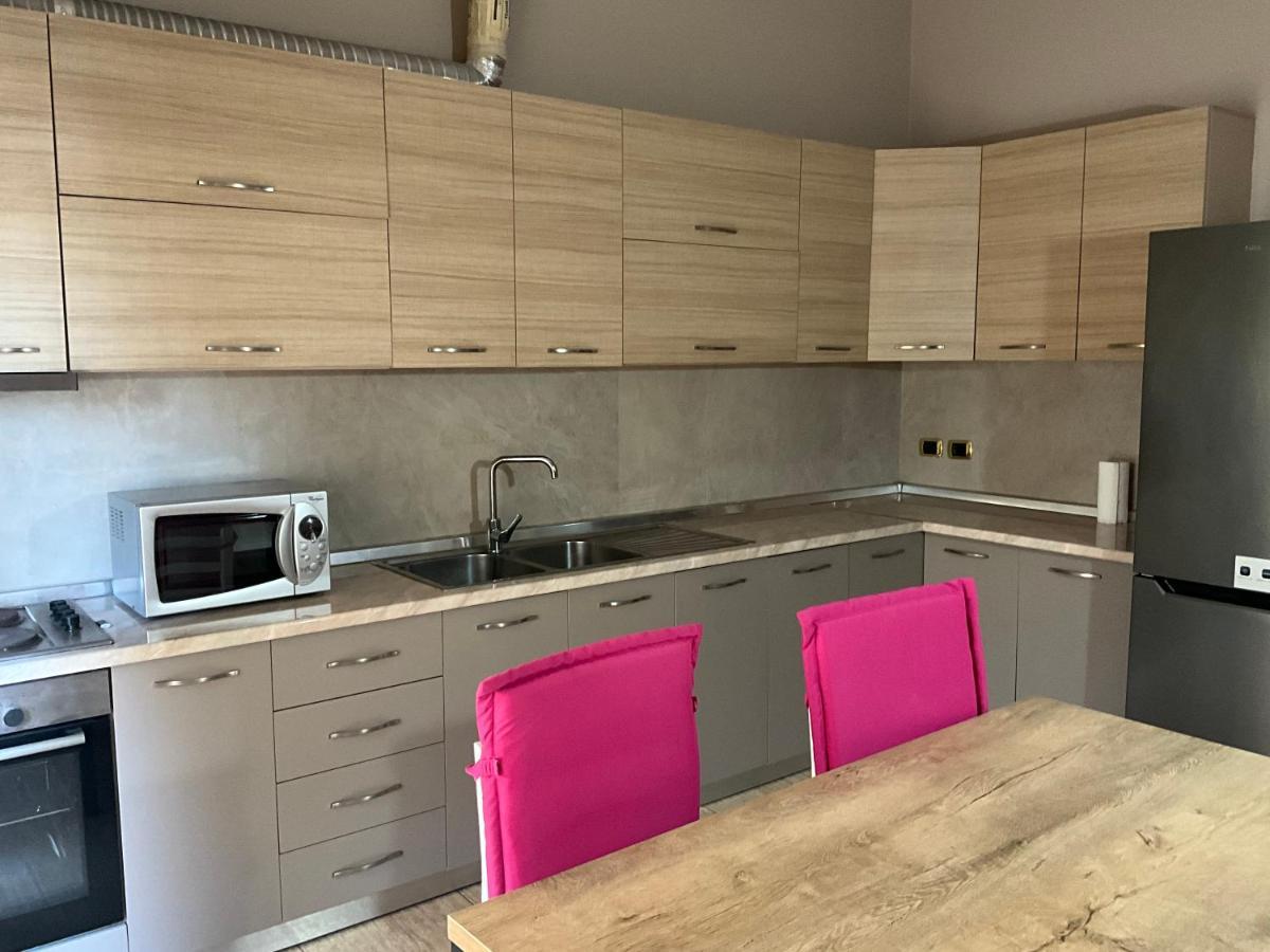 Italian Style Apartment Durres Bagian luar foto