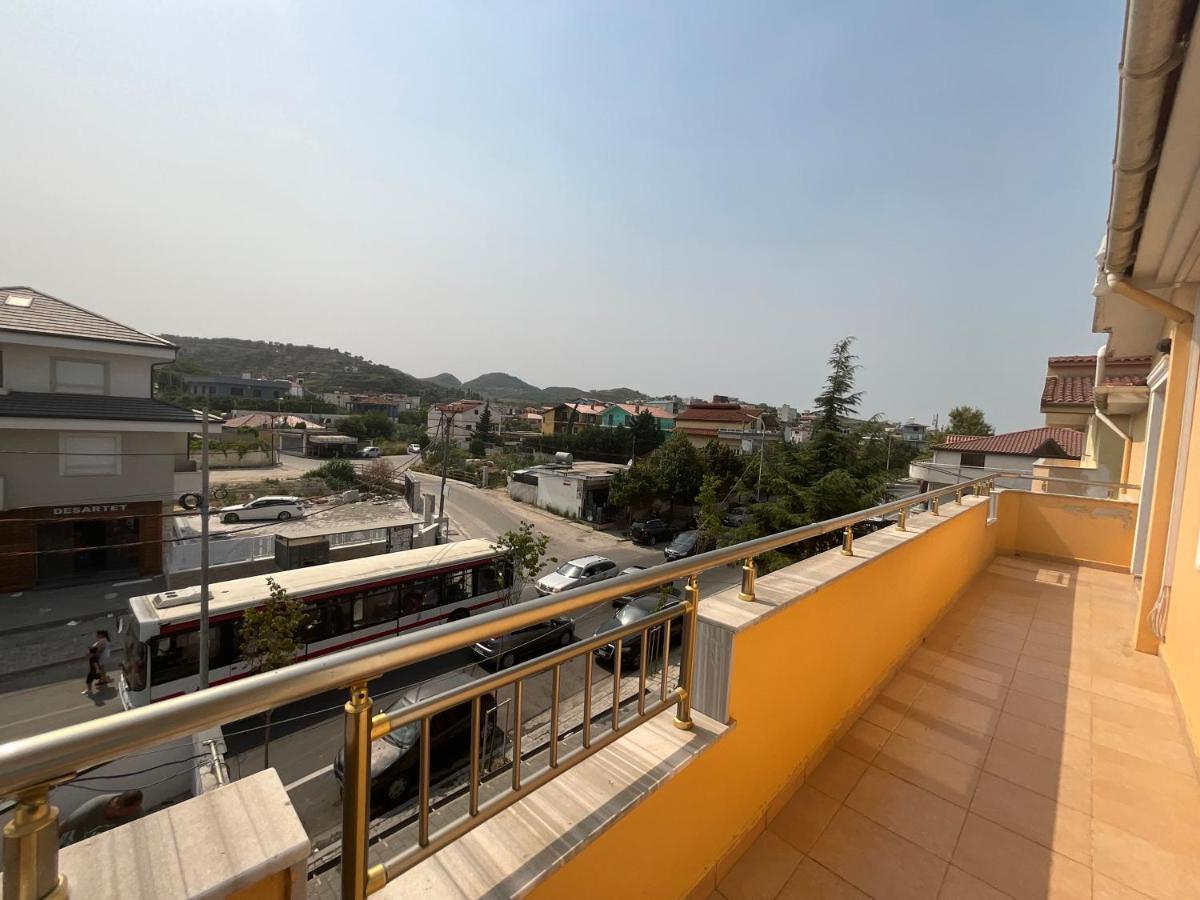 Italian Style Apartment Durres Bagian luar foto